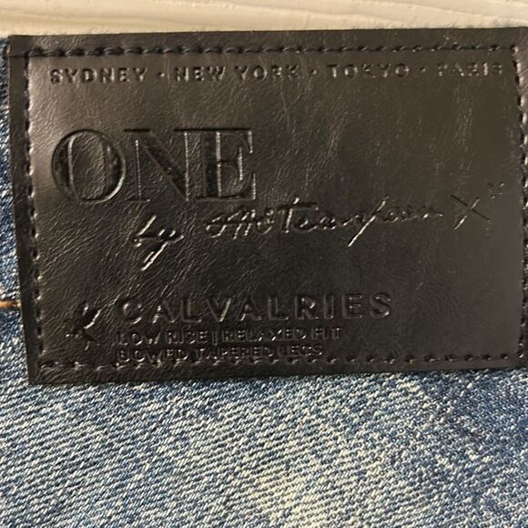 One Teaspoon Distressed Ripped Lightweight Jeans(Size 26) - Picture 6 of 10